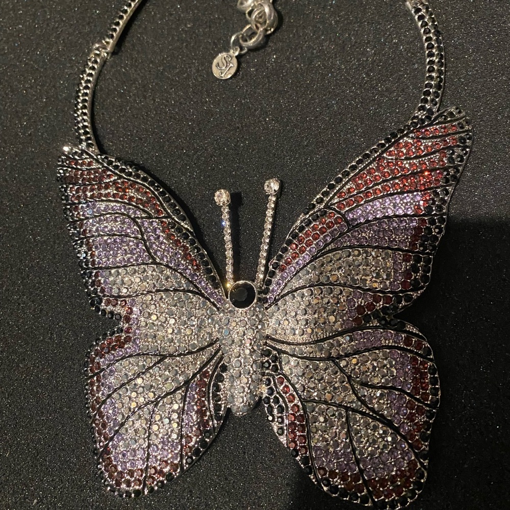 Sassy Jones (Hadassa )jeweled butterfly necklace.  Very Beautiful!!!